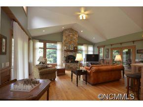 201 Old Country Road Waynesville, NC 28786 - Photo 4 of 20 Gallery Image 4