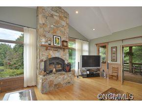201 Old Country Road Waynesville, NC 28786 - Photo 5 of 20 Gallery Image 5