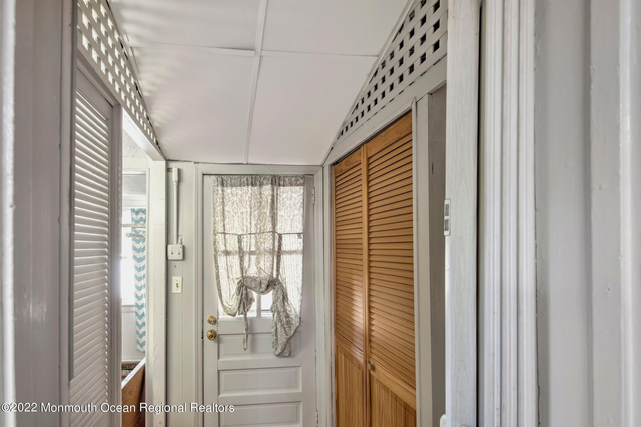 284 Millstone Road Millstone Township, NJ 08535 - Photo 31 of 36 MUD ROOM