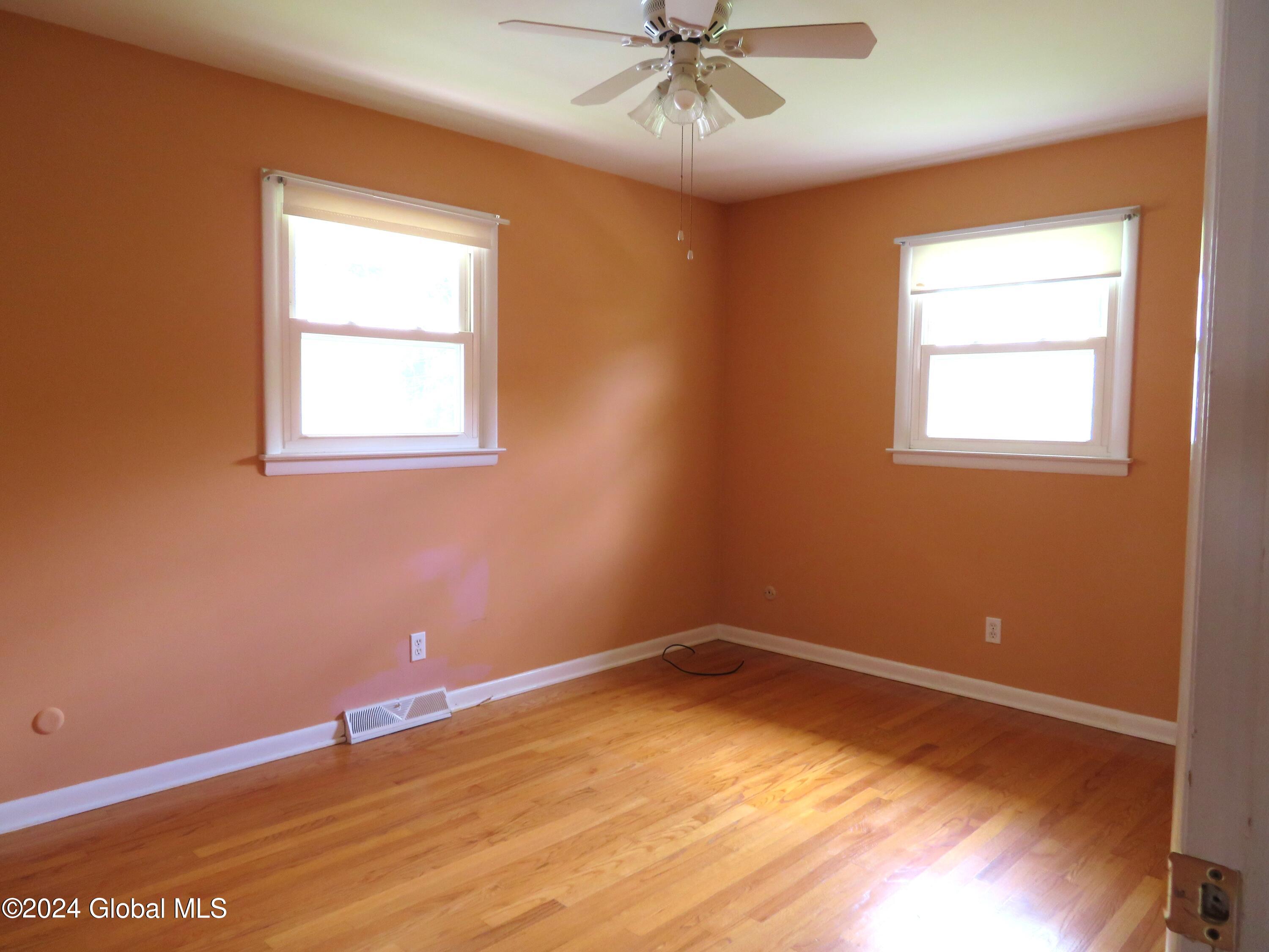 38 Linden Road Albany, NY 12208 - Photo 13 of 27 Bedroom 3