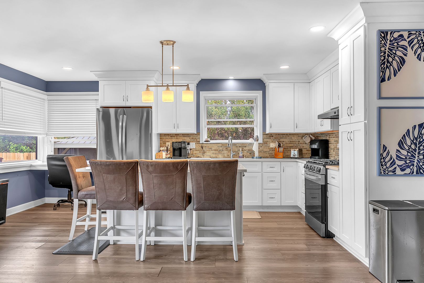 17W445 Butterfield Road Oakbrook Terrace, IL 60181 - Photo 2 of 25