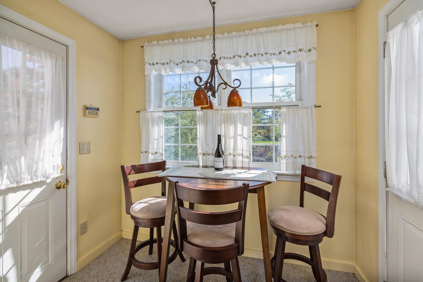 117 Hanscom Road Eliot, ME 03903 - Photo 5 of 22 Gallery Image 5