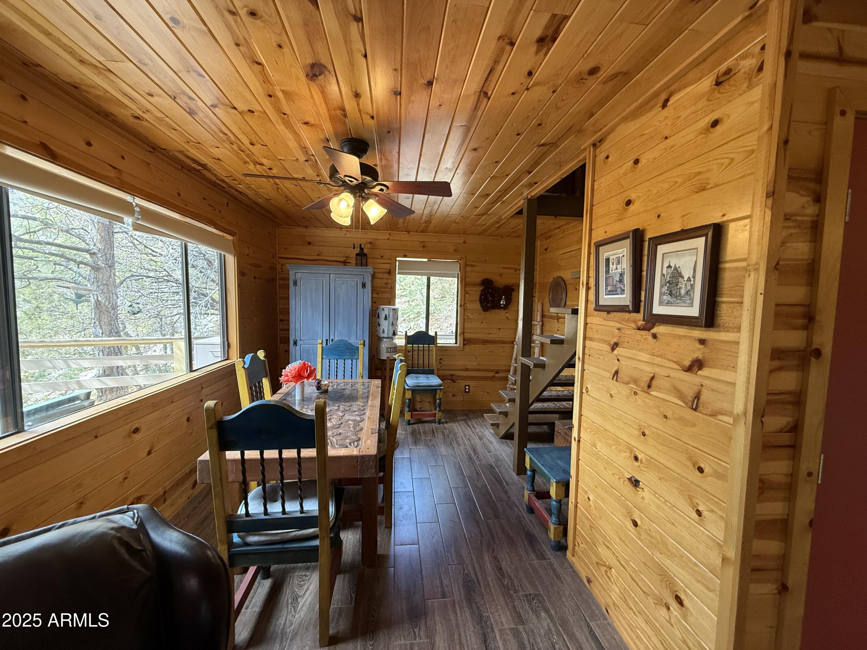 22761 South Eagle Mine Road Crown King, AZ 86343 - Photo 17 of 34 Dining area