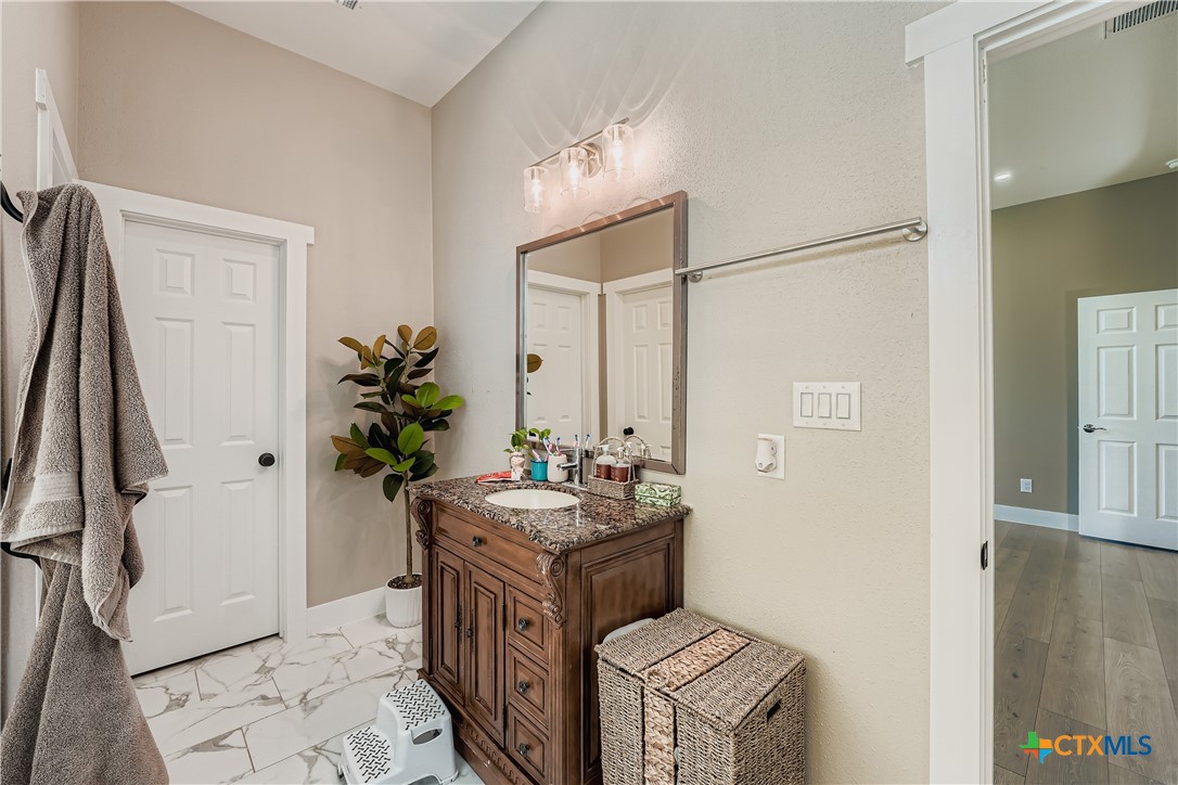 149 Arosa Drive Elgin, TX 78621 - Photo 31 of 40