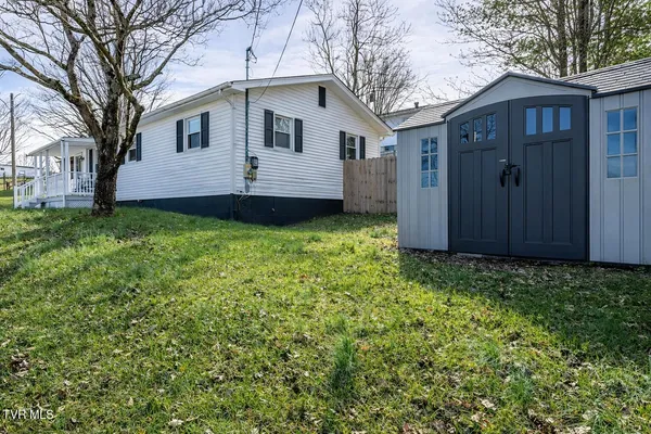 $175,000 | 230 Madison Street Southeast, Abingdon, VA 24210