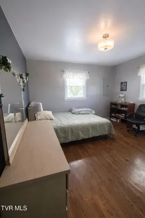 $175,000 | 230 Madison Street Southeast, Abingdon, VA 24210