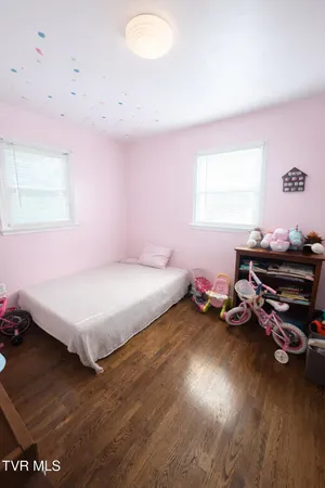 $175,000 | 230 Madison Street Southeast, Abingdon, VA 24210