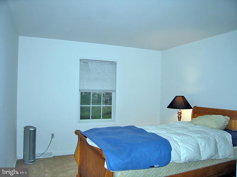 247 Kingsbridge Drive Lititz, PA 17543 - Photo 16 of 17 Gallery Image 16