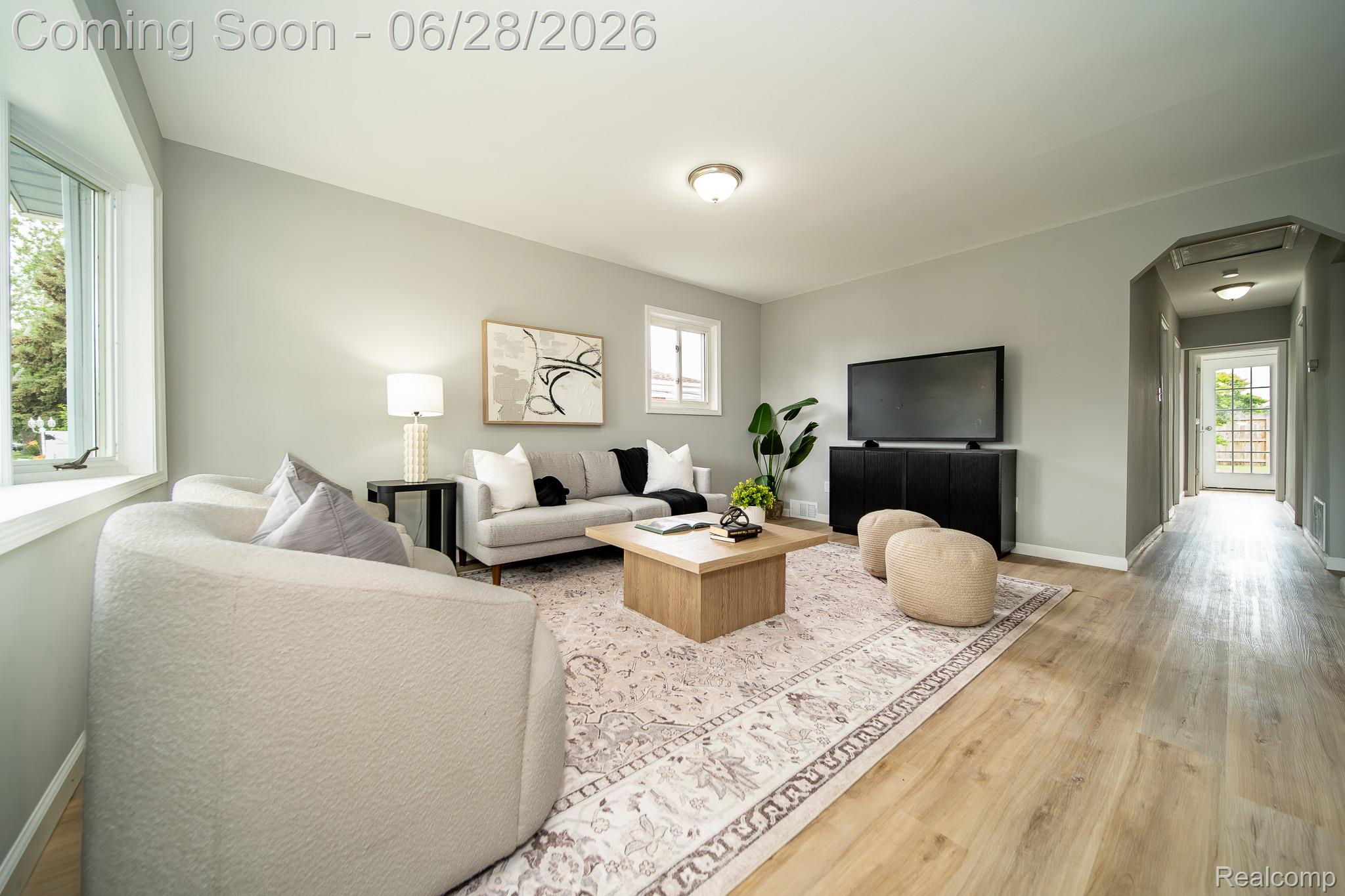 15646 Selwyn Road Southgate, MI 48195 - Photo 15 of 69 DDS04815.jpg