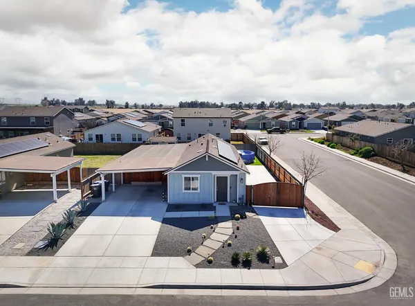 $379,900 | Undisclosed Address, Bakersfield, CA 93307