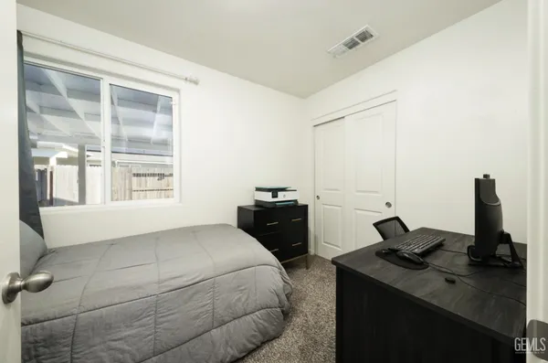 $379,900 | Undisclosed Address, Bakersfield, CA 93307