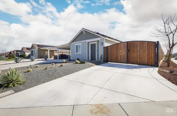 $379,900 | Undisclosed Address, Bakersfield, CA 93307