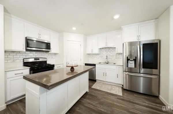 $379,900 | Undisclosed Address, Bakersfield, CA 93307