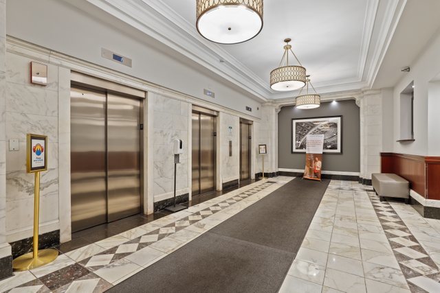 40 East 9th Street, Unit 807 Chicago, IL 60605 - Photo 17 of 18