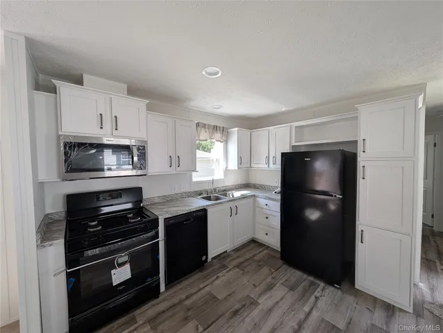 $99,900 | 11 Square Hill Road, Unit 27, New Windsor, NY 12553