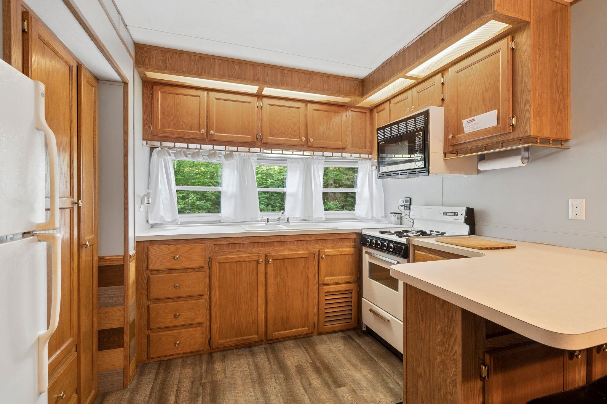 99 Four Rod Road, Unit 11 Rochester, NH 03867 - Photo 32 of 36