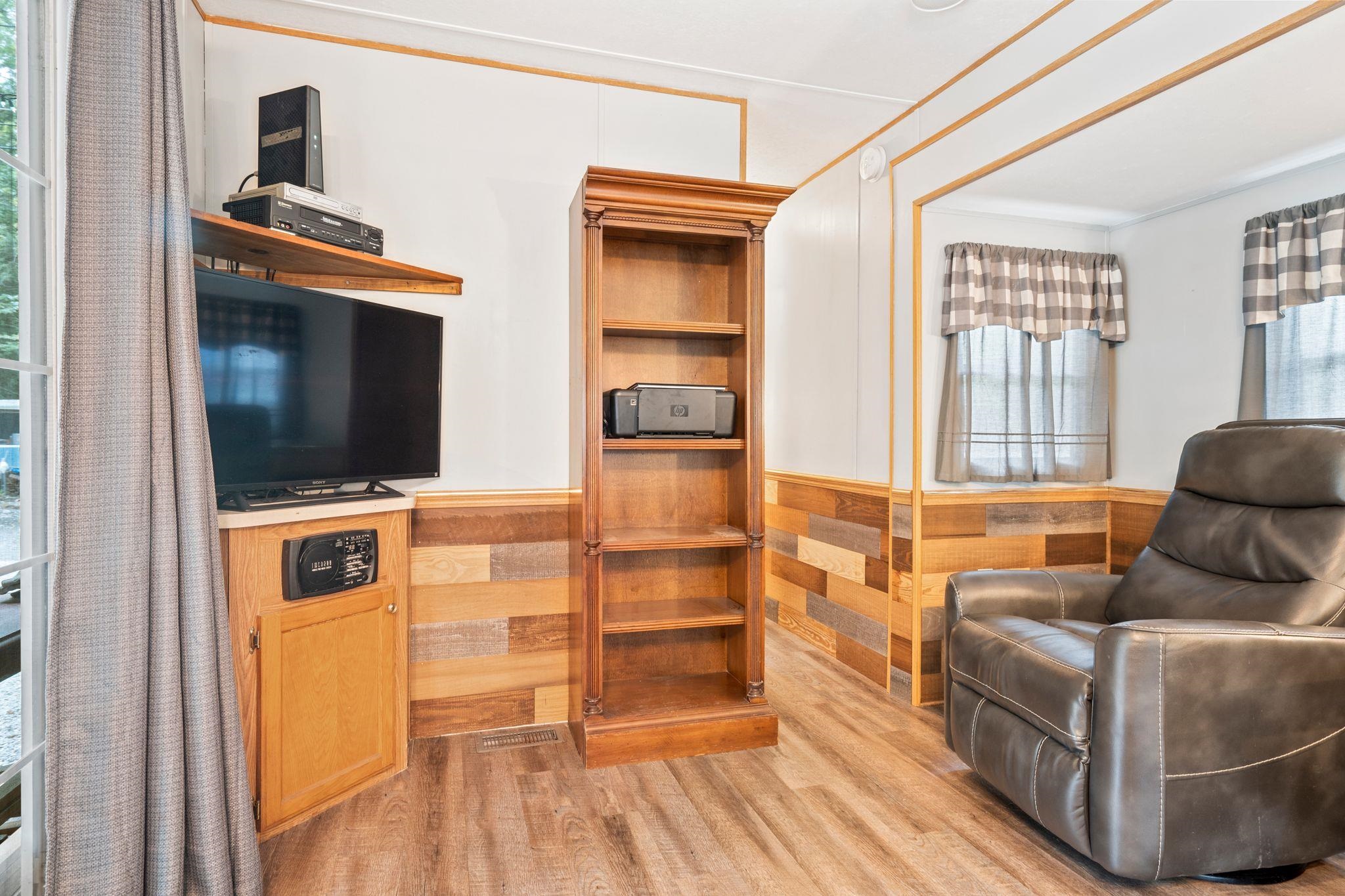 99 Four Rod Road, Unit 11 Rochester, NH 03867 - Photo 5 of 36