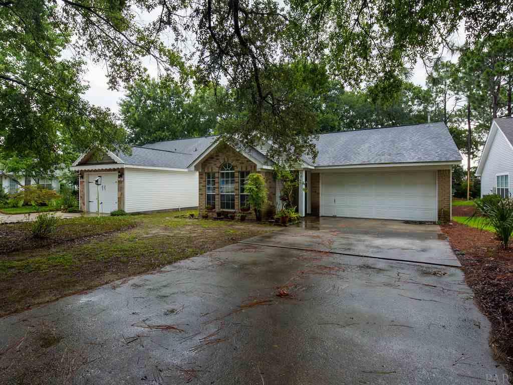 1320 Sunrunner Road Pensacola, FL 32504 - Photo 2 of 17 Gallery Image 2