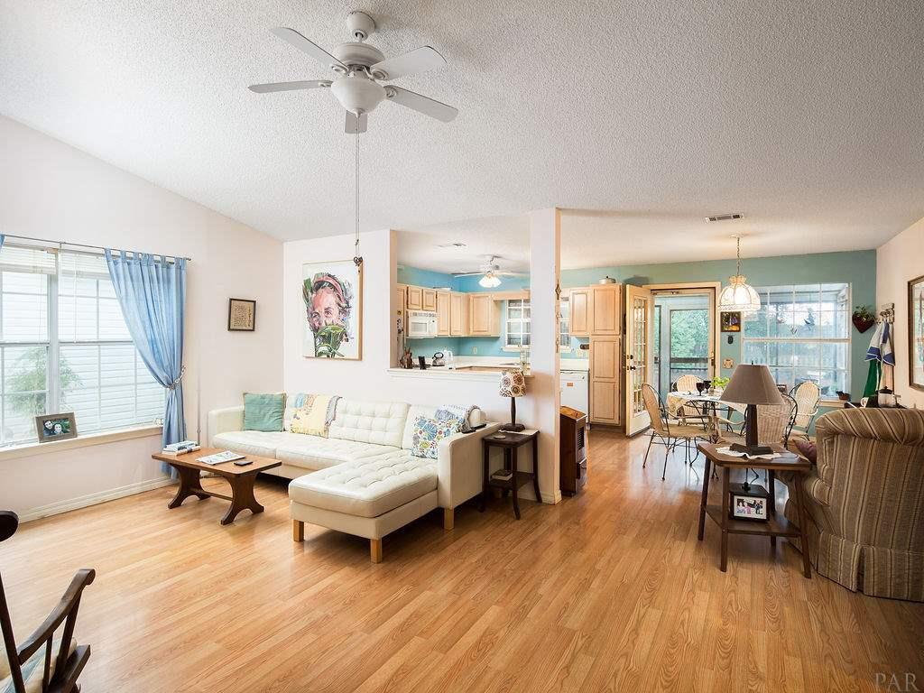 1320 Sunrunner Road Pensacola, FL 32504 - Photo 3 of 17 Gallery Image 3
