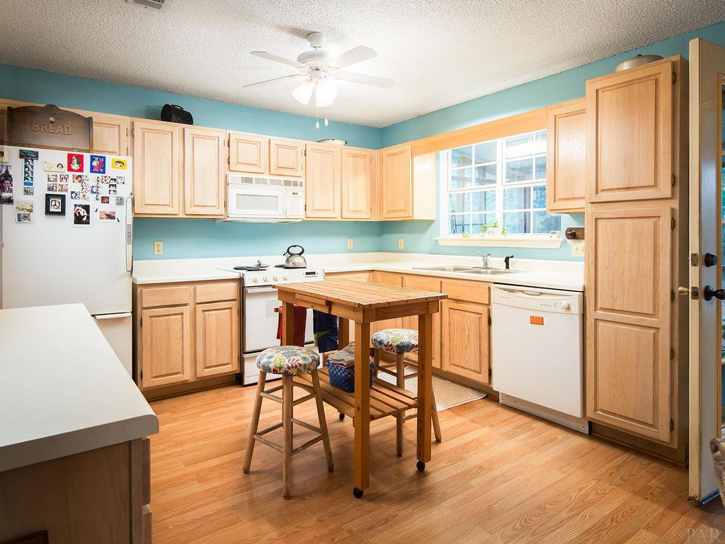 1320 Sunrunner Road Pensacola, FL 32504 - Photo 6 of 17 Gallery Image 6