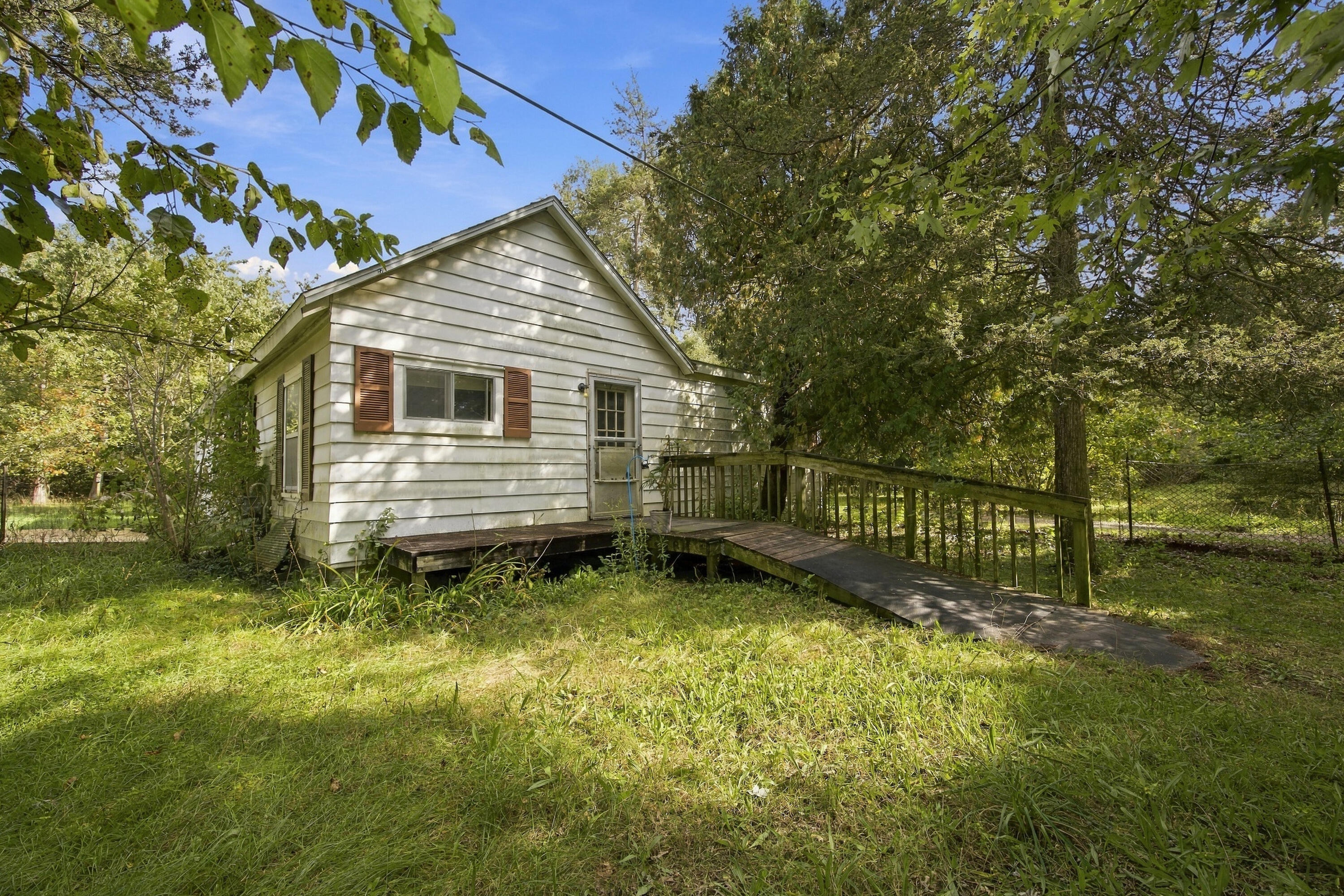 9245 Cedar Lake Road Pinckney, MI 48169 - Photo 2 of 39 018_30