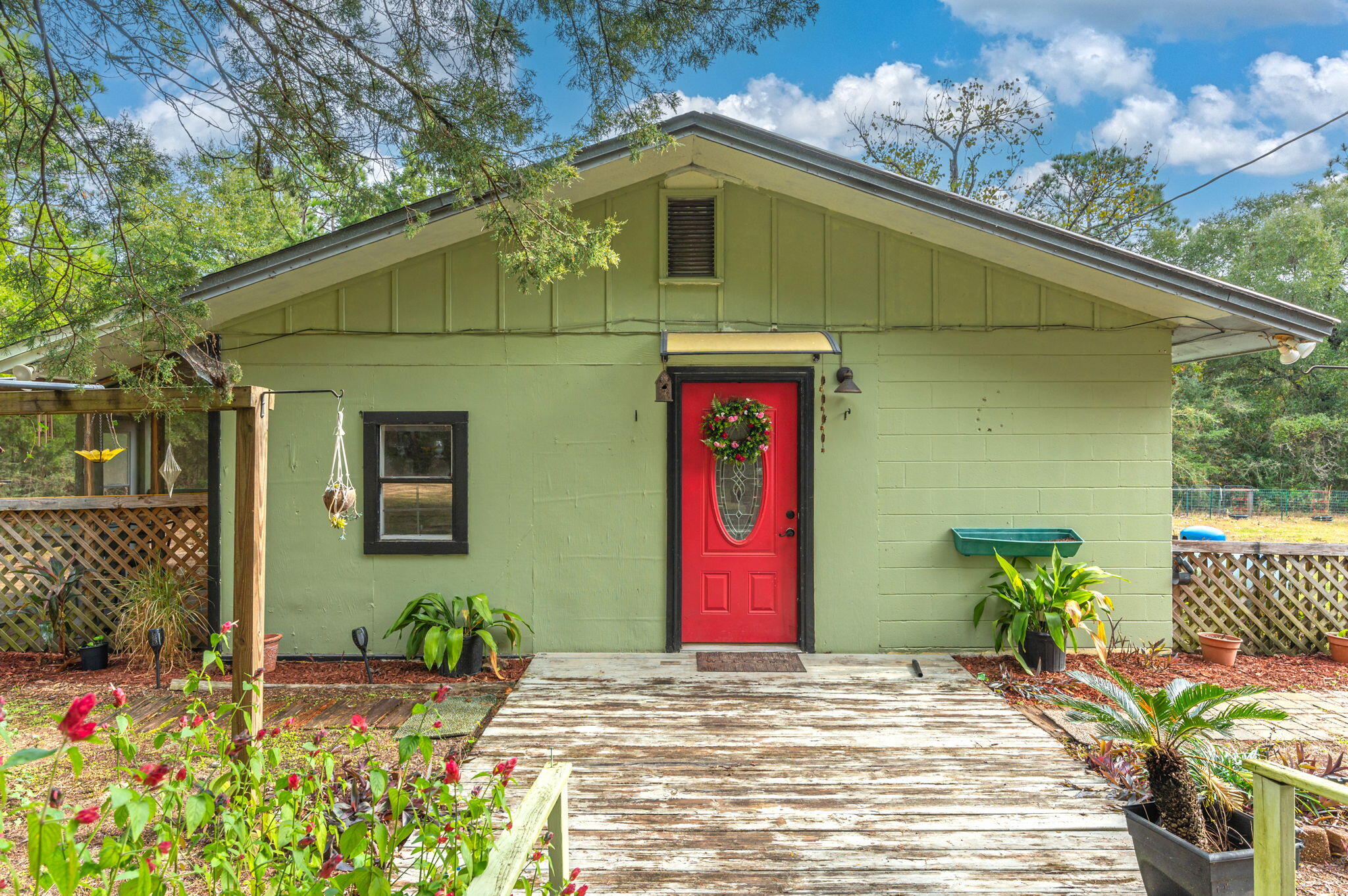 330 Roman Road DeFuniak Springs, FL 32433 - Photo 2 of 43 2-web-or-mls-330 Roman Rd Exterior-2
