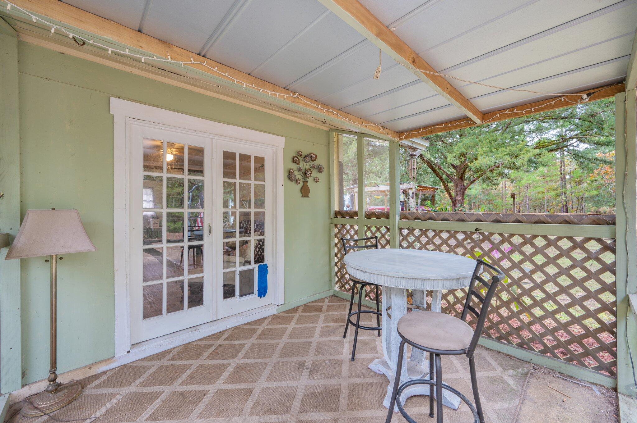 330 Roman Road DeFuniak Springs, FL 32433 - Photo 5 of 43 5-web-or-mls-330 Roman Rd-05