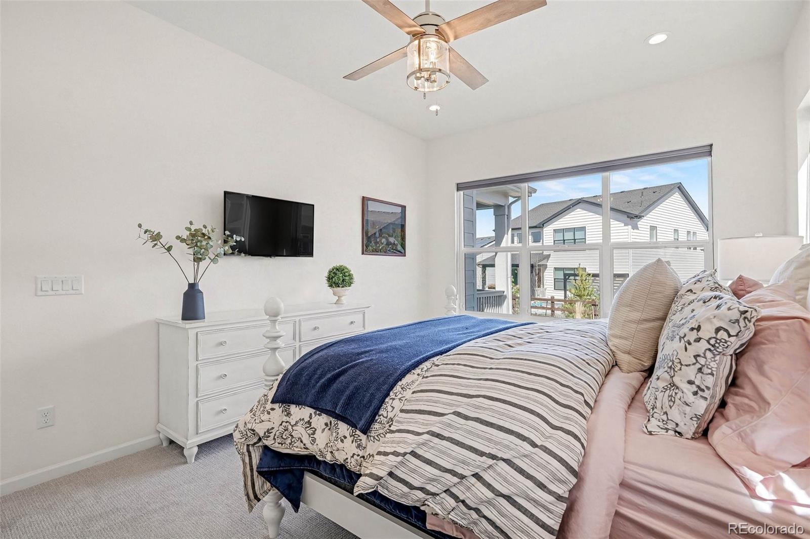 650 Simmental Loop Castle Rock, CO 80104 - Photo 23 of 50