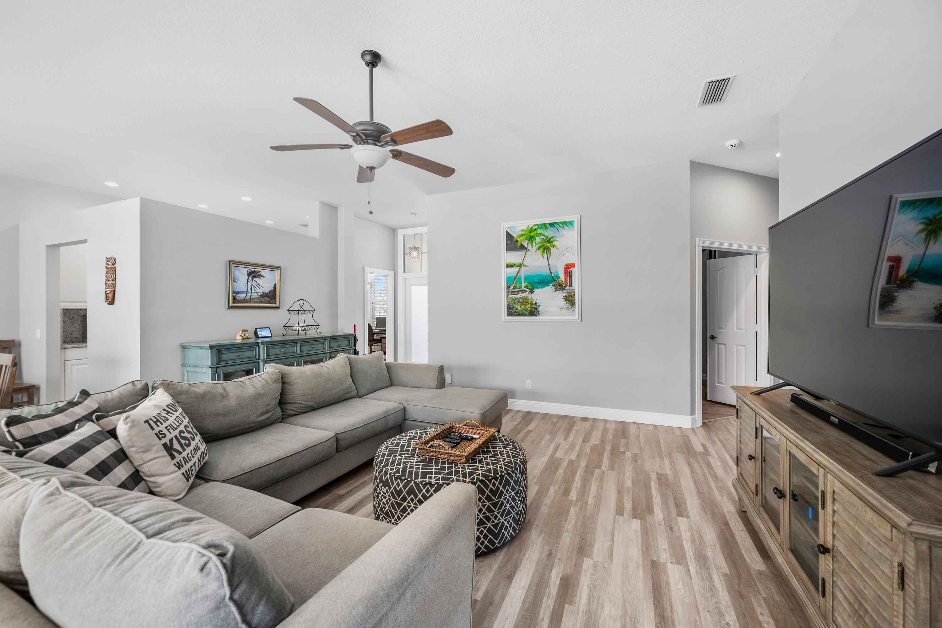 180 Hampton Place Jupiter, FL 33458 - Photo 16 of 36 180 Hampton Place, Jupiter (16)