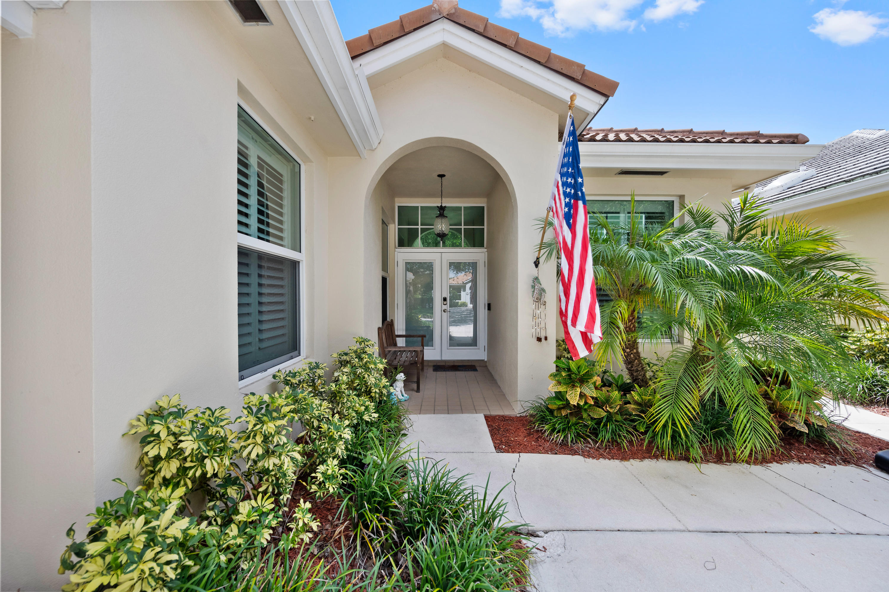 180 Hampton Place Jupiter, FL 33458 - Photo 4 of 36 180 Hampton Place, Jupiter (4)