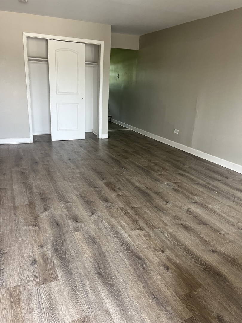 1340 North Main Street, Unit C16 Wheaton, IL 60187 - Photo 3 of 9