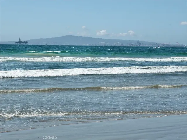 $3,100 | 16765 South Pacific Avenue, Huntington Beach, CA 90742