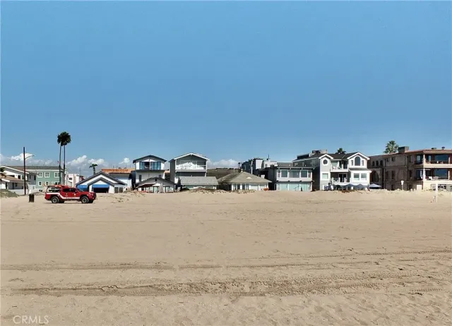 $2,900 | 16765 South Pacific Avenue, Huntington Beach, CA 90742