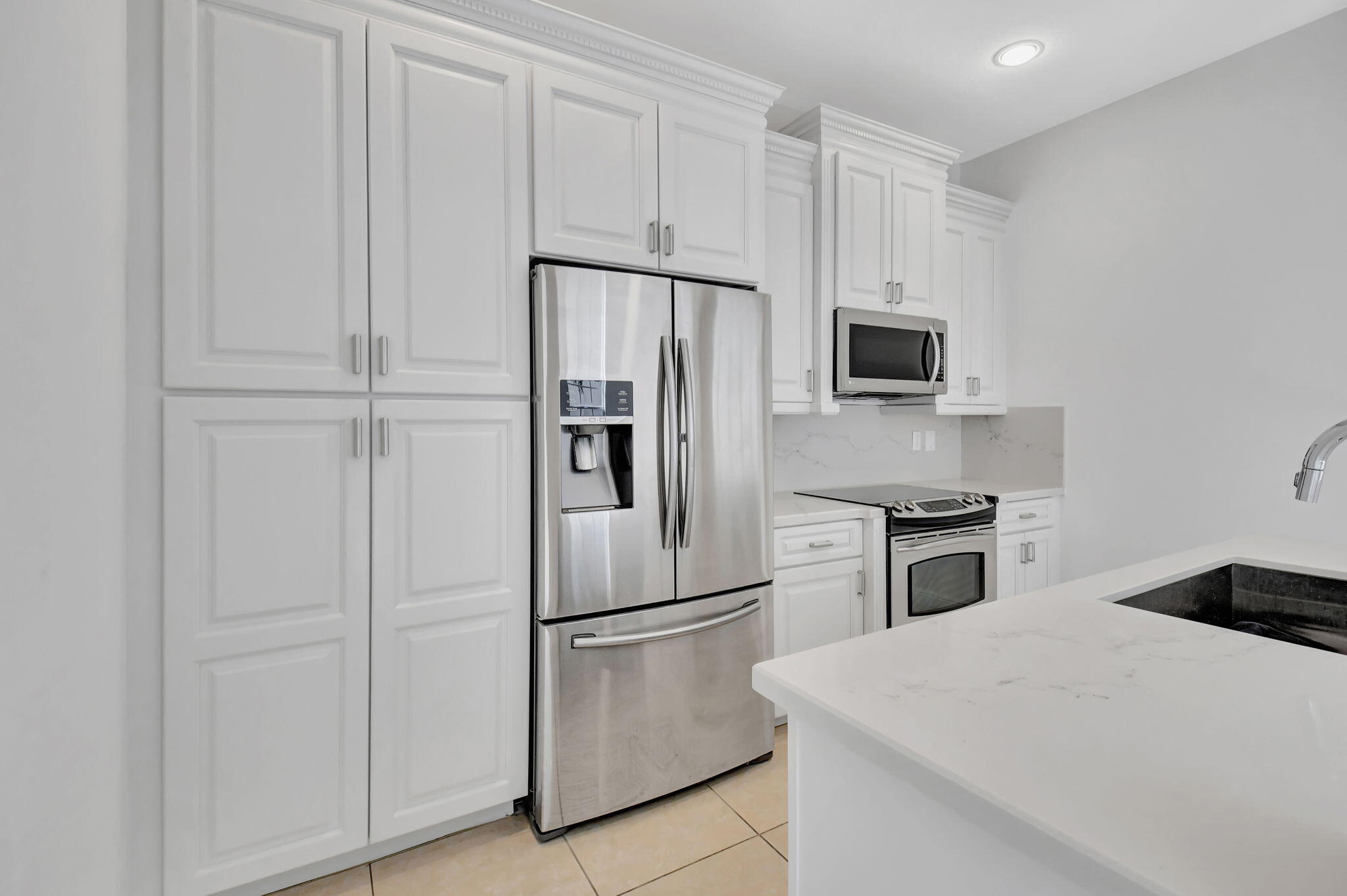838 Northwest 83rd Lane Boca Raton, FL 33487 - Photo 16 of 68 17-web-or-mls-DSC_9321