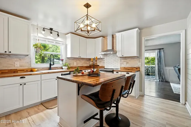 $473,000 | 579 Tulls Creek Road, Moyock, NC 27958