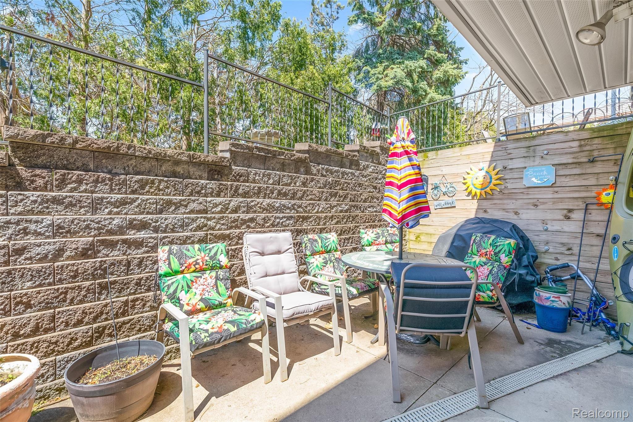6691 Andersonville Road, Unit 30 Clarkston, MI 48346 - Photo 8 of 30 8.Patio