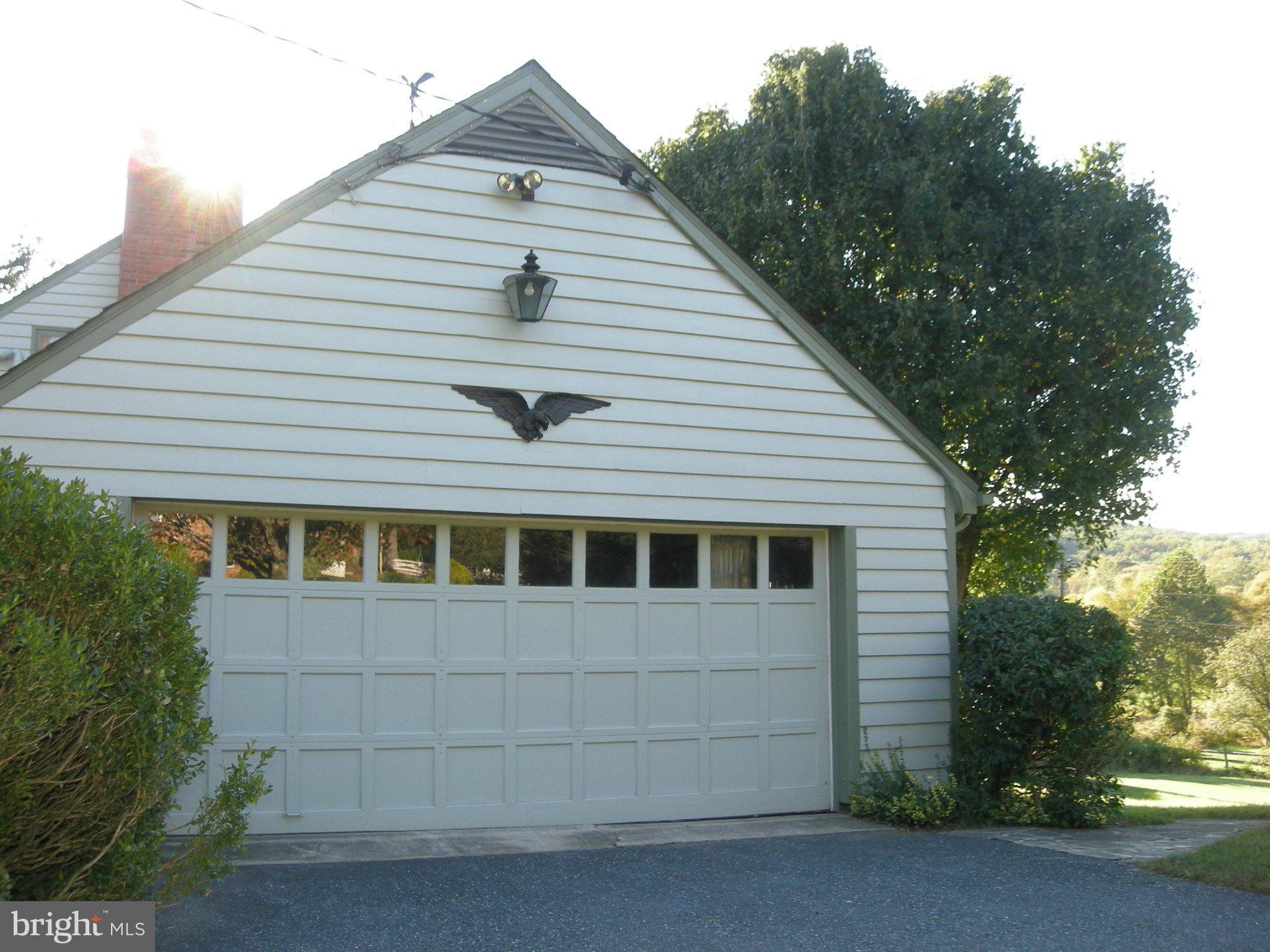 2708 Jerusalem Road Kingsville, MD 21087 - Photo 3 of 26 2 Car Attached Garage