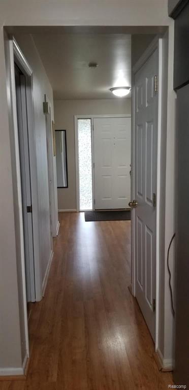 1750 Cardinal Ridge West Bloomfield, MI 48324 - Photo 3 of 34