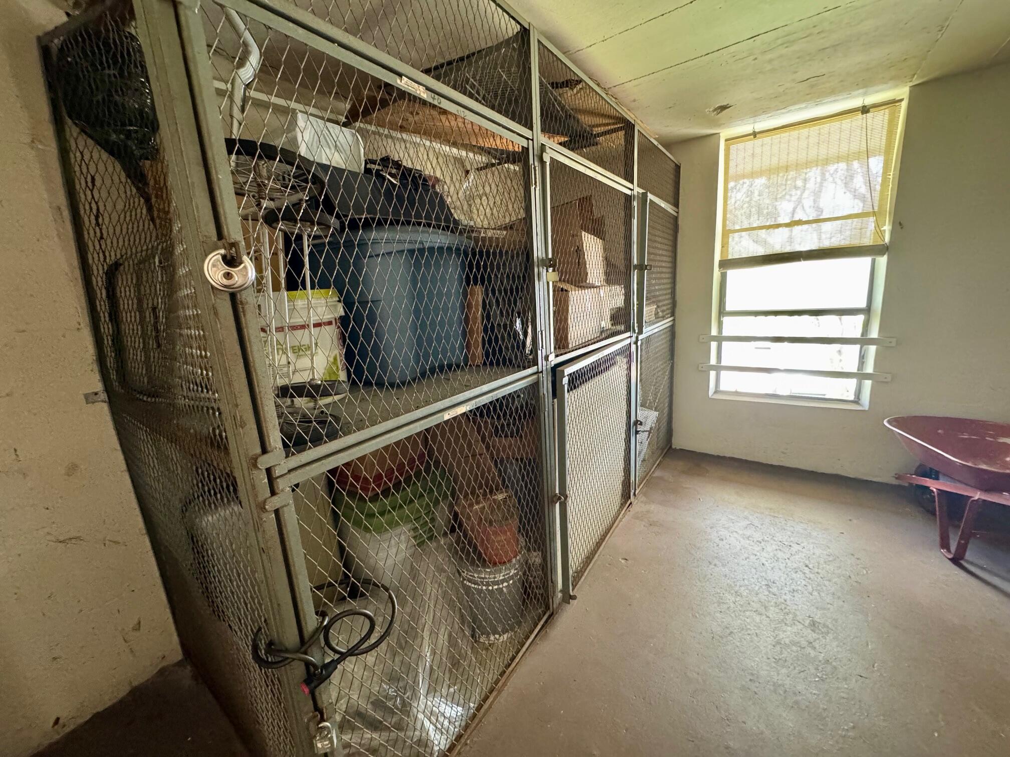 8050 West McNab Road, Unit 320 Tamarac, FL 33321 - Photo 22 of 24 a view of entryway