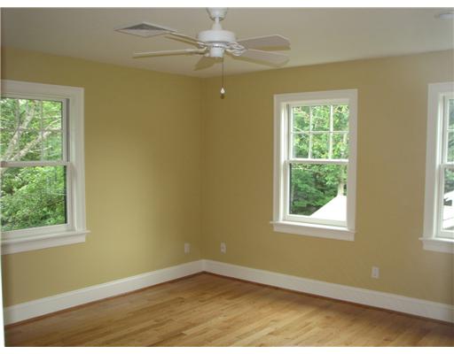 10 Cove Road Narragansett, RI 02882 - Photo 7 of 12 Bedroom. Guest bedroom
