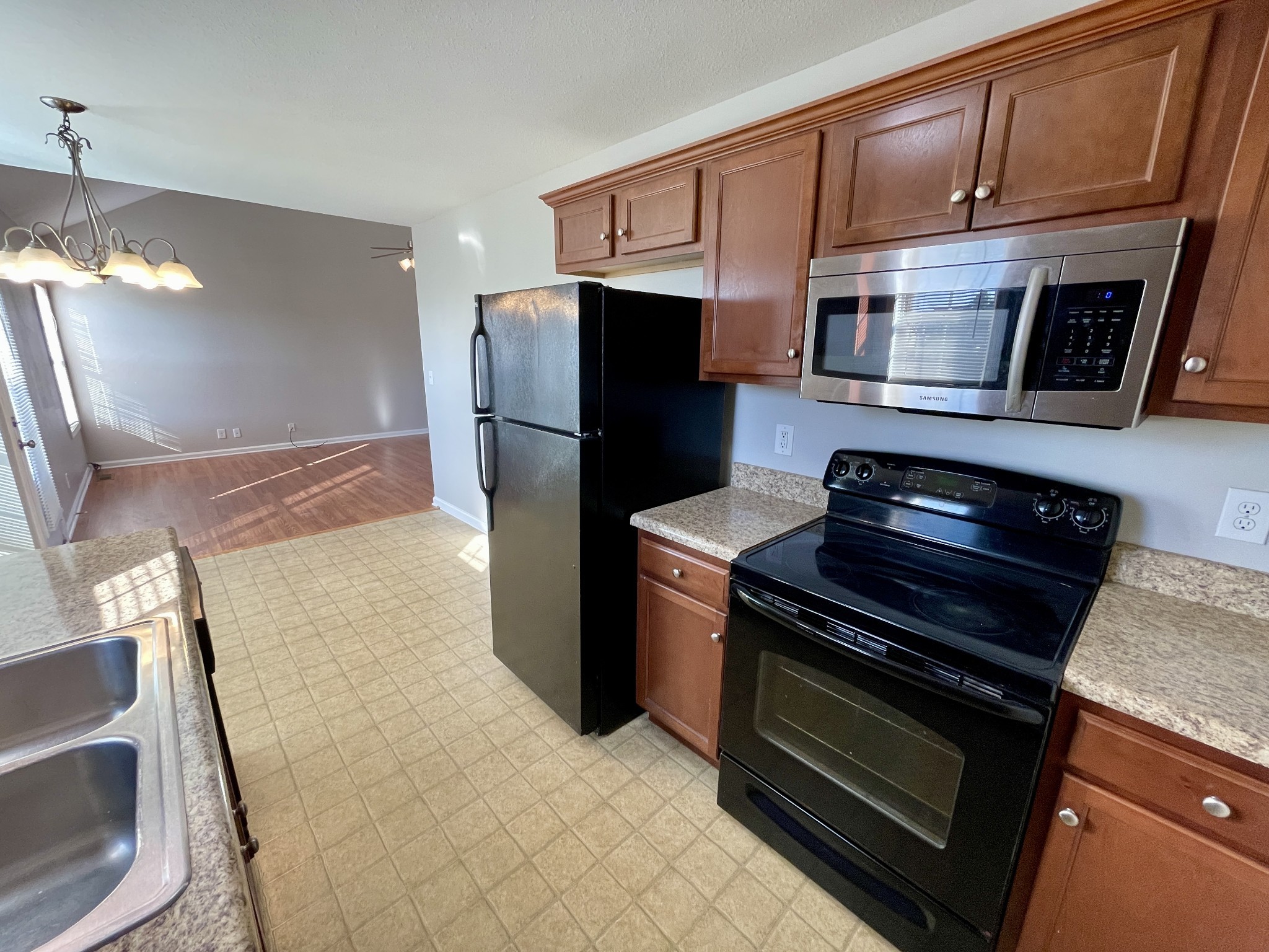 1920 Patton Road Clarksville, TN 37042 - Photo 8 of 22