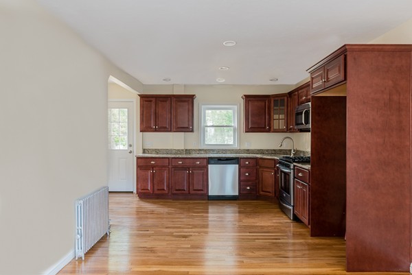 134 Pierce Road Weymouth, MA 02188 - Photo 10 of 22 Gallery Image 10