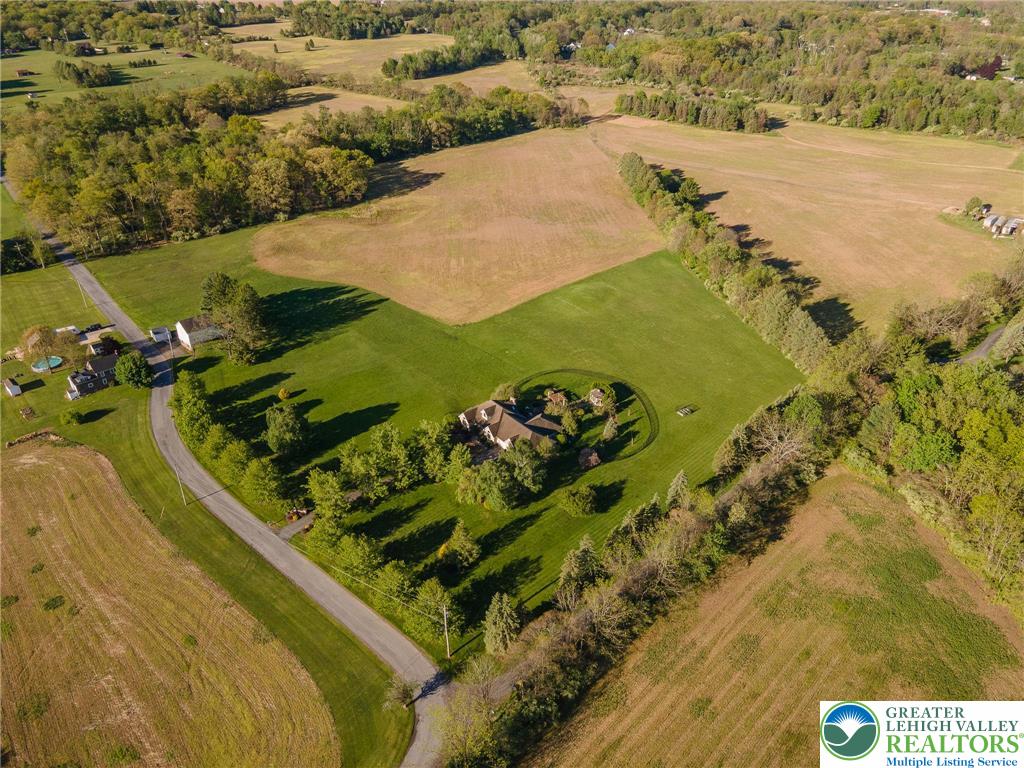 1089 Deemer Road Bath, PA 18014 - Photo 41 of 57