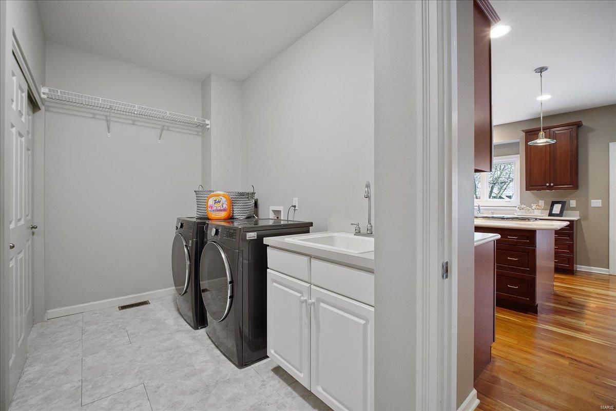 49 Picardy Hill Drive Chesterfield, MO 63017 - Photo 14 of 46