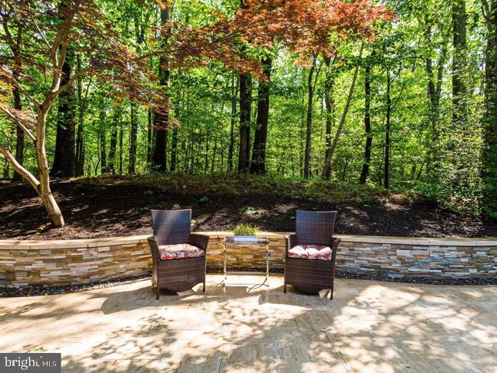 2807 Bree Hill Road Oakton, VA 22124 - Photo 24 of 29 Gallery Image 24