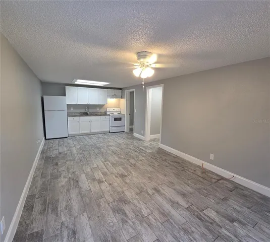 $1,150 | 1400 Strawberry Place, Unit 27, Plant City, FL 33563