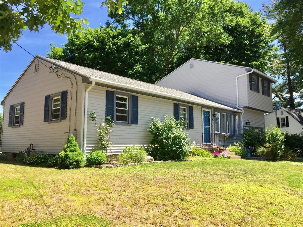 4 Eleanor Drive Coventry, RI 02816 - Photo 4 of 27