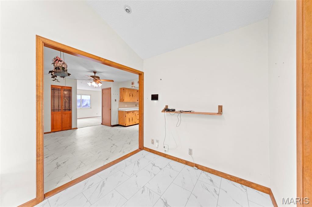 3223 Lin Tel Road St. Louis, MO 63125 - Photo 18 of 39 Gallery Image 18