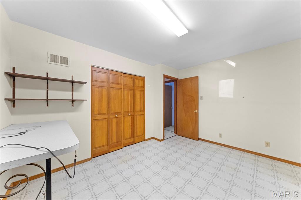 3223 Lin Tel Road St. Louis, MO 63125 - Photo 32 of 39 Gallery Image 32