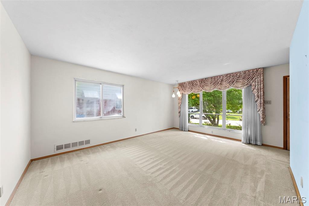 3223 Lin Tel Road St. Louis, MO 63125 - Photo 8 of 39 Gallery Image 8